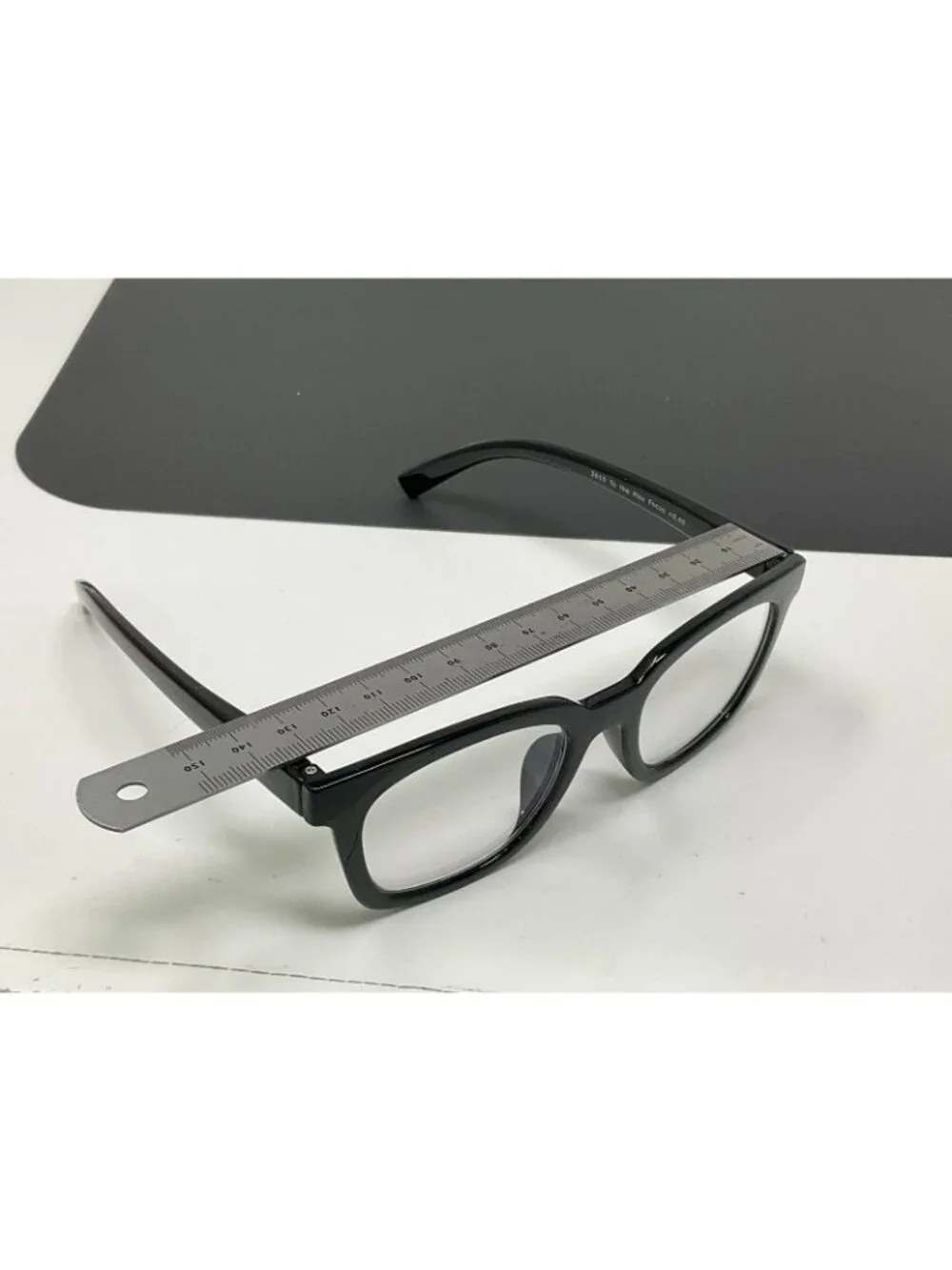 Peepers To the Max Focus Black Reading Glasses Blue Light Block + 0.00